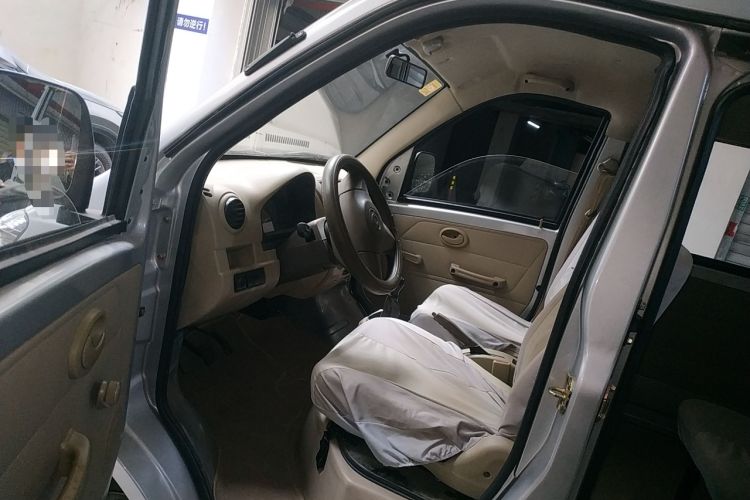 Used Haima Fushida Hongda 2012 1.2L Xinhongda Standard Edition Driver Seat
