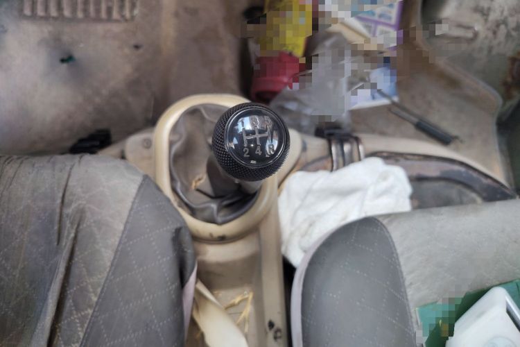 Used Haima Fushida Hongda 2012 1.0L Xin Hongda Utility Version Gear Lever