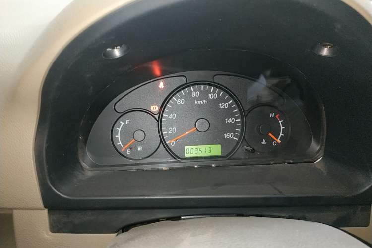 Used Haima Fushida Hongda 2012 1.2L Xinhongda Standard Edition Instrument Cluster