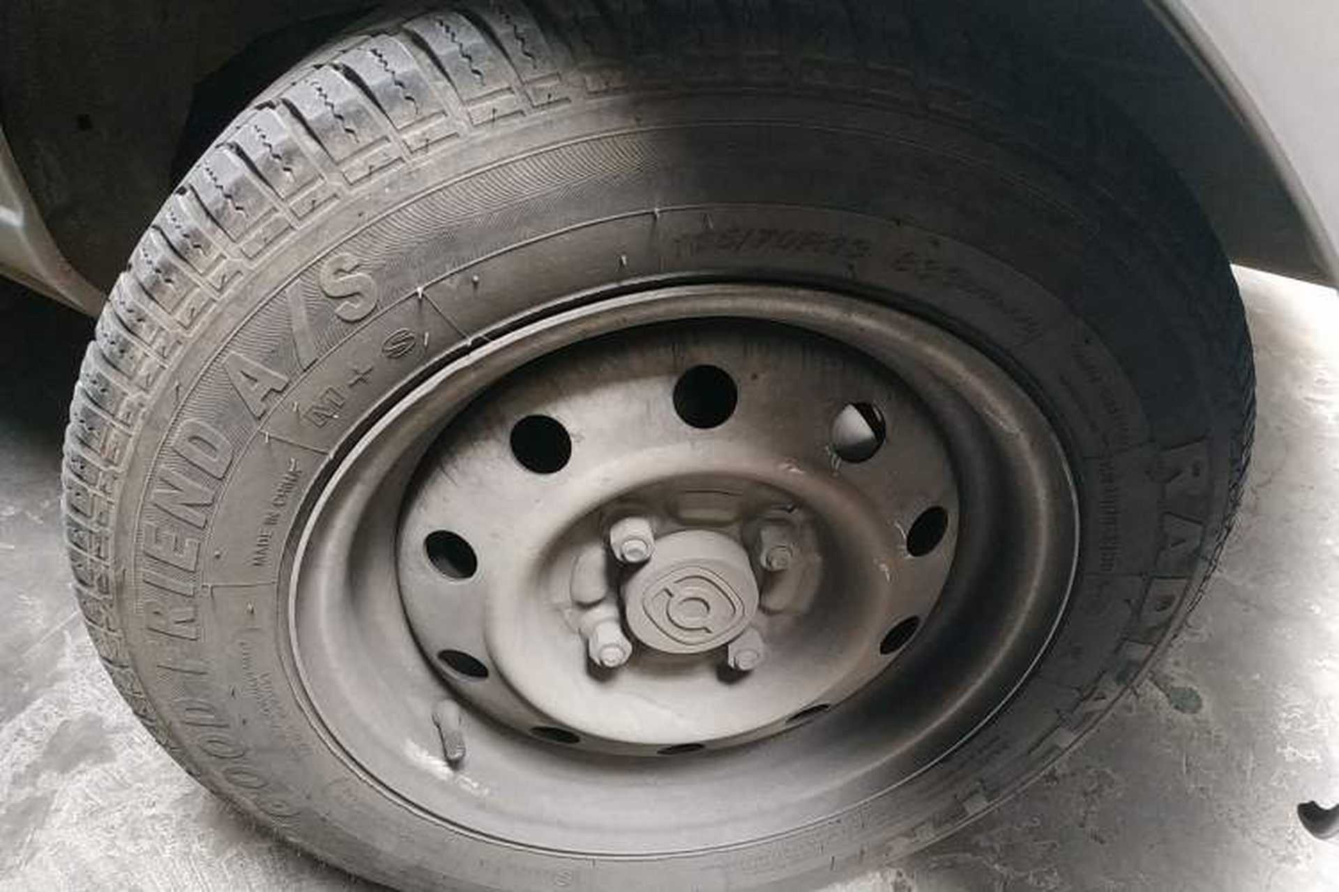 Used Haima Fushida Hongda 2012 1.2L Xinhongda Standard Edition Right Front Wheel Hub