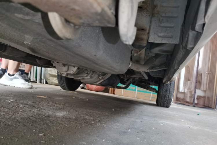 Used Haima Fushida Hongda 2012 1.0L Xin Hongda Utility Version Chassis Rear Right