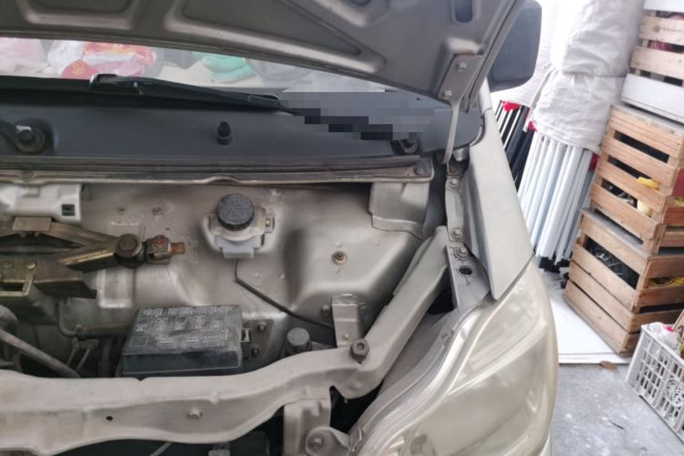 Used Haima Fushida Hongda 2012 1.0L Xin Hongda Utility Version Engine Bay Left