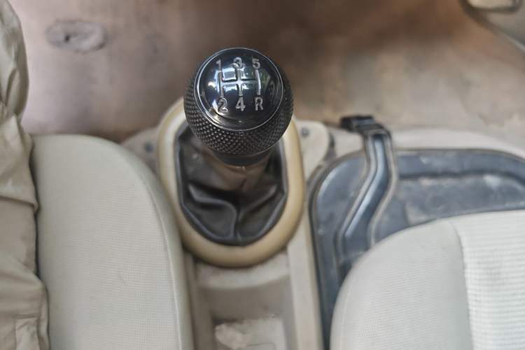 Used Haima Fushida Hongda 2012 1.0L Xin Hongda Utility Version Gear Lever