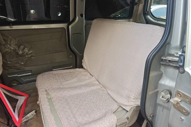 Used Haima Fushida Hongda 2012 1.0L Xin Hongda Utility Version Left Rear Seat
