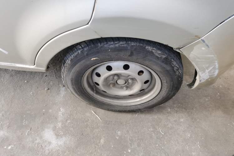 Used Haima Fushida Hongda 2012 1.0L Xin Hongda Utility Version Right Front Wheel Hub