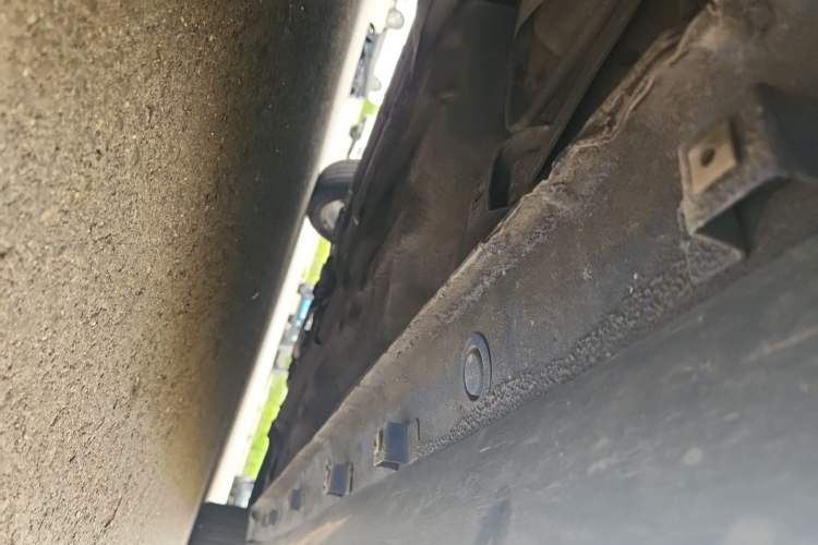 Used Haima Haifuxing 2004 1.6L GLX Chassis Rear Right