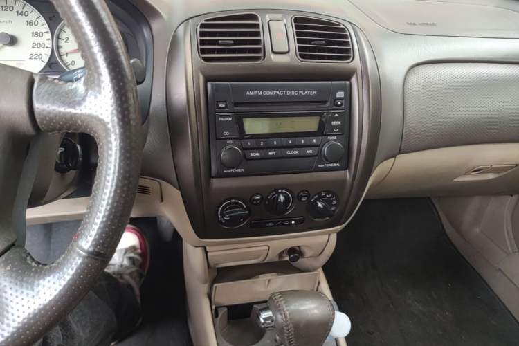Used Haima Haifuxing 2004 1.6L GLX Audio And AC Panel