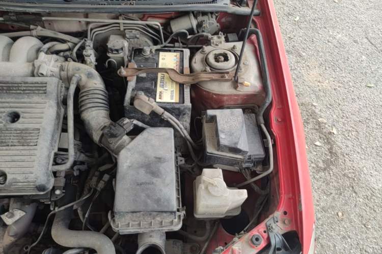 Used Haima Haifuxing 2004 1.6L GLX Engine Bay Left