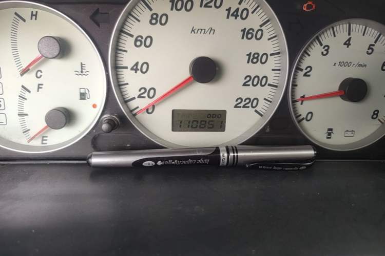 Used Haima Haifuxing 2004 1.6L GLX Odometer Close Up
