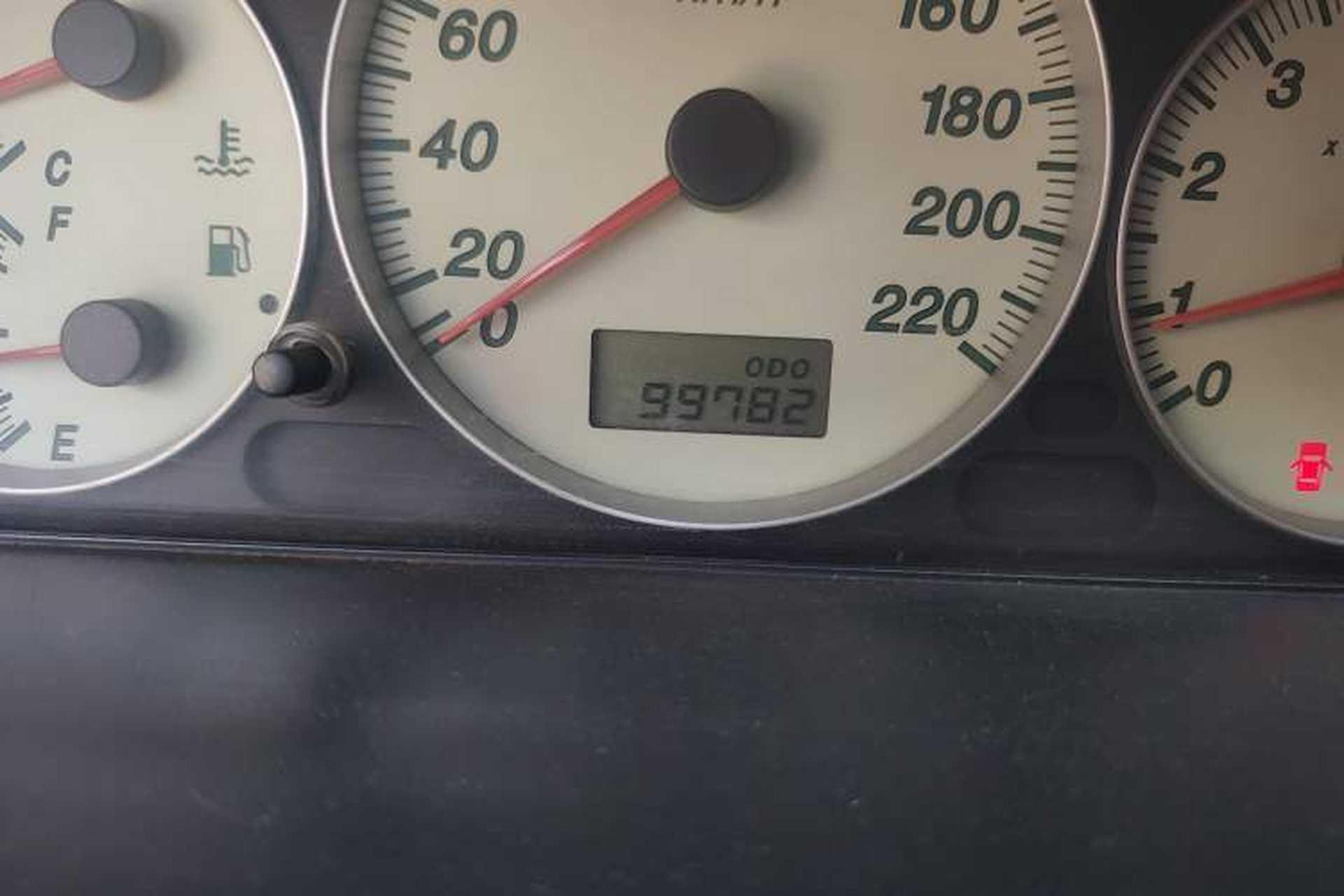 Used Haima Haifuxing 2008 1.6L Manual Happiness Edition GX Odometer Close Up