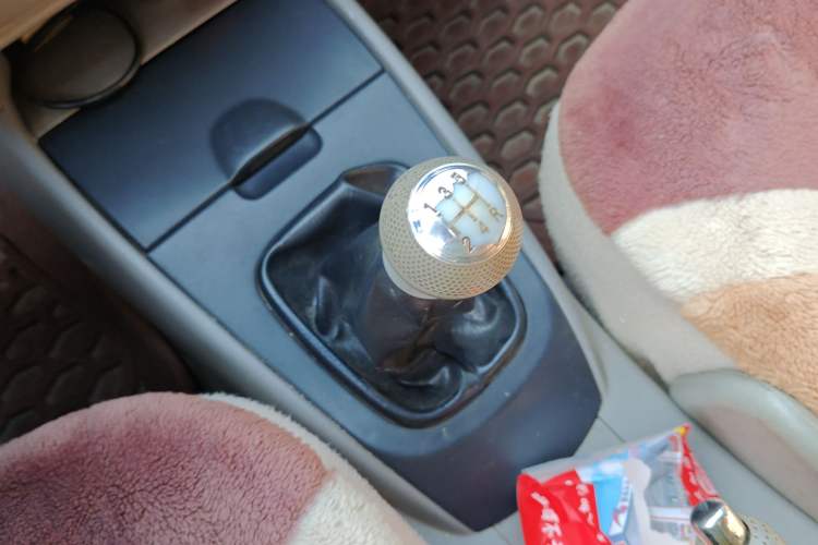 Used Haima Haifuxing 2010 1.6L Manual Standard Edition Gear Lever