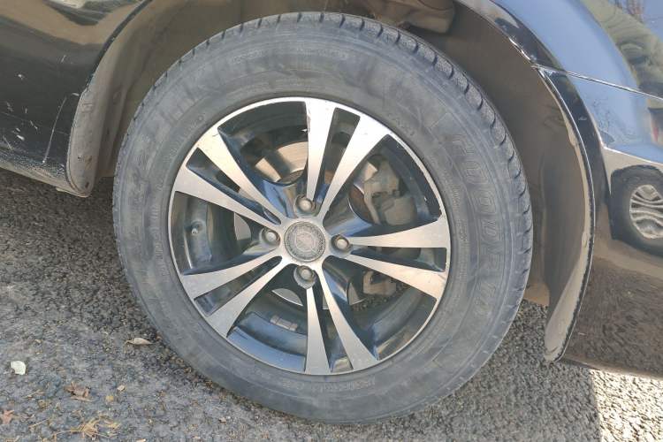 Used Haima Haifuxing 2010 1.6L Manual Standard Edition Right Front Wheel Hub