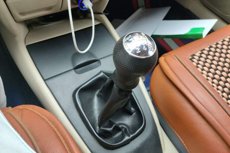 Used Haima Haifuxing 2011 1.5L Manual Elite Edition Gear Lever