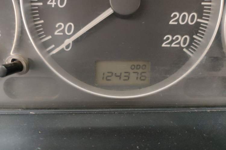 Used Haima Haifuxing 2011 1.5L Manual Elite Edition Odometer Close Up