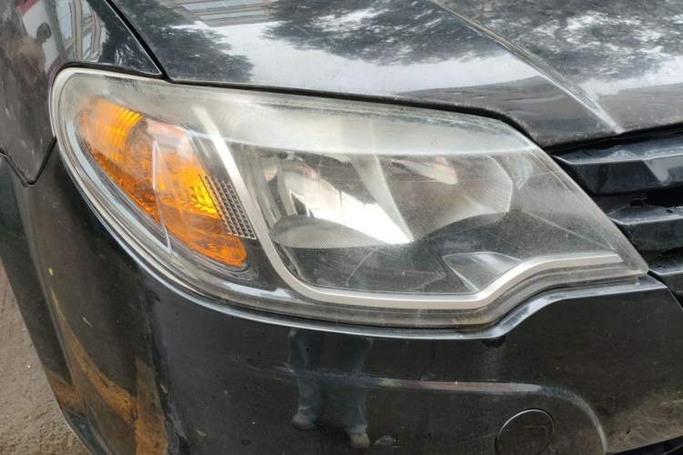 Used Haima Haifuxing 2011 1.5L Manual Elite Edition Right Front Headlight