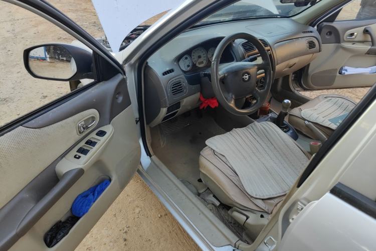Used Haima Haifuxing 2011 1.5L Manual Luxury Version Driver Seat