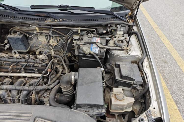 Used Haima Haifuxing 2011 1.5L Manual Elite Edition Engine Bay Left
