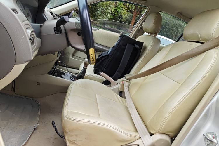 Used Haima Haifuxing 2011 1.5L Manual Elite Edition Left Front Seat
