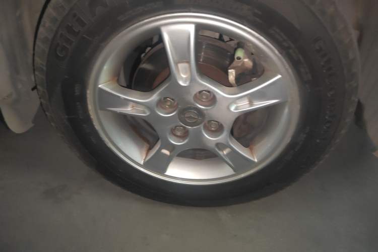 Used Haima Haifuxing 2012 1.5L Manual Elite Edition Right Front Wheel Hub