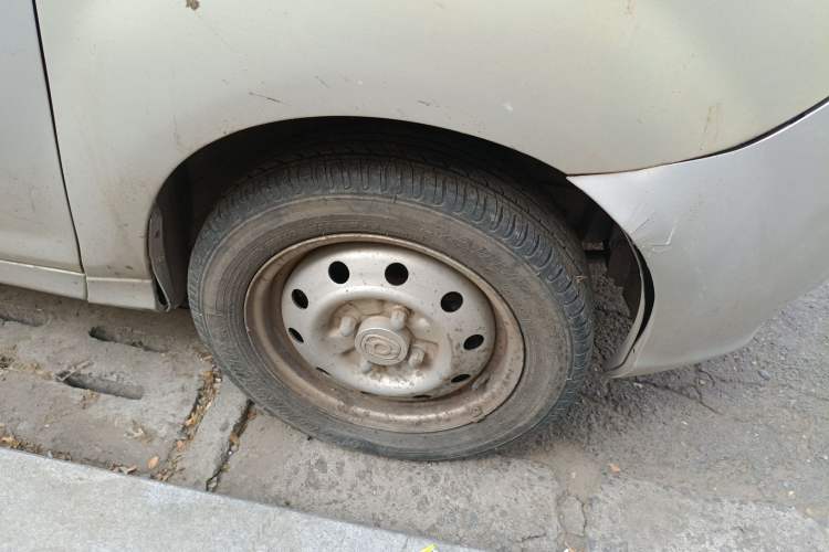 Used Haima Prince 2010 1.0L Powerful Version Right Front Wheel Hub