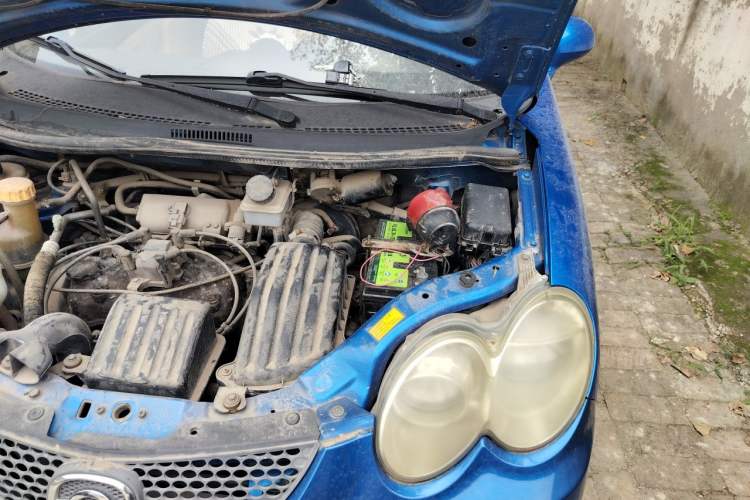 Used Haima Prince 2011 1.0L Economy Version Engine Bay Left