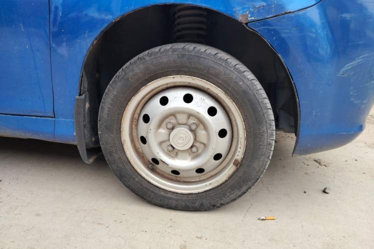 Used Haima Prince 2011 1.0L Economy Version Right Front Wheel Hub
