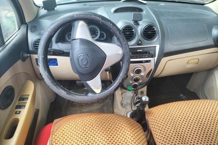 Used Haima Prince 2011 1.0L Economy Version Center Console