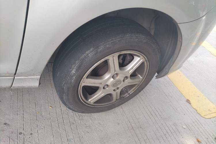 Used Haima Prince 2011 1.0L Economy Version Right Front Wheel Hub