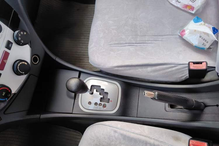 Used Haima Huan Dong 2009 1.6L CVT Comfort Edition Gear Lever
