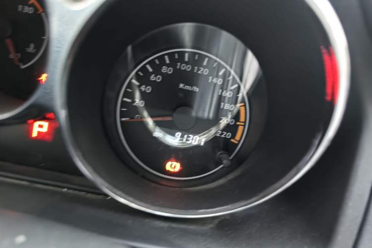 Used Haima Huan Dong 2009 1.6L CVT Comfort Edition Odometer Close Up