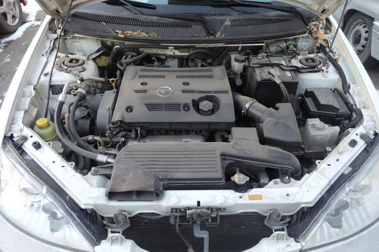 Used Haima Huan Dong 2009 1.6L CVT Comfort Edition Engine Bay