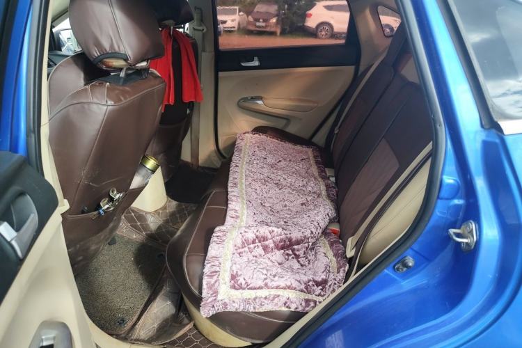 Used Haima M3 2013 1.5L Manual Base Version Left Rear Seat
