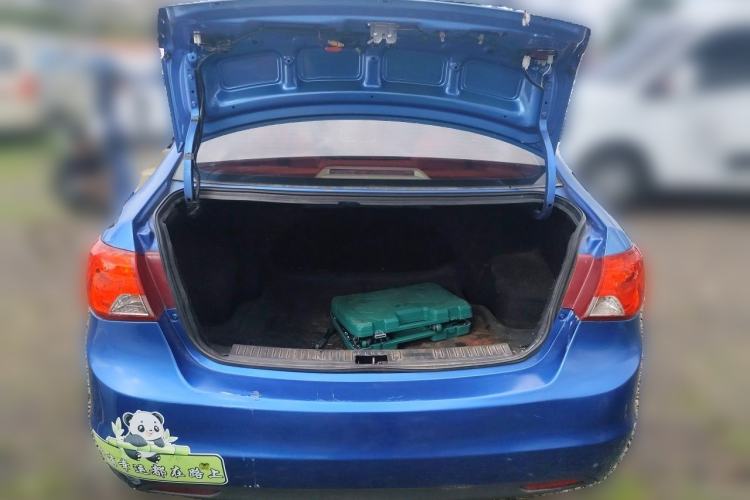 Used Haima M3 2013 1.5L Manual Base Version Trunk