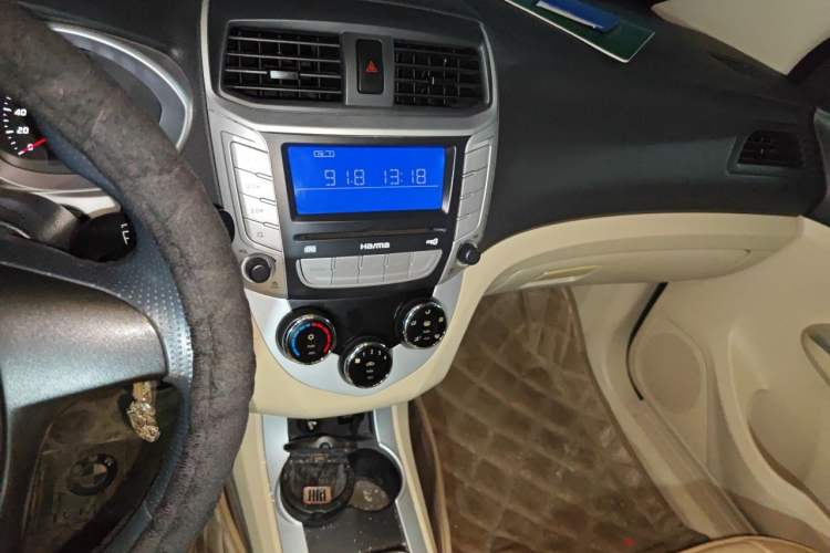 Used Haima M3 2013 1.5L Manual Standard Model Audio And AC Panel