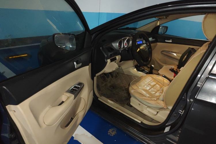 Used Haima M3 2013 1.5L Manual Standard Model Driver Seat