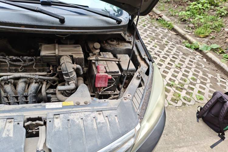 Used Haima M3 2013 1.5L Manual Base Version Engine Bay Left