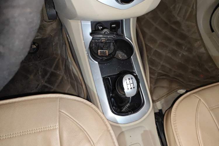 Used Haima M3 2013 1.5L Manual Standard Model Gear Lever