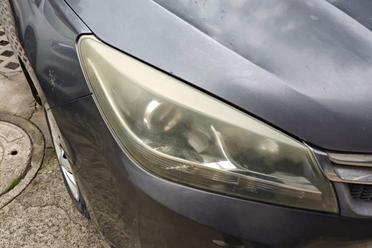 Used Haima M3 2013 1.5L Manual Base Version Right Front Headlight