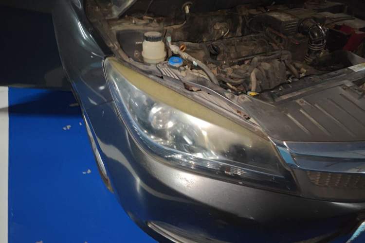 Used Haima M3 2013 1.5L Manual Standard Model Right Front Headlight