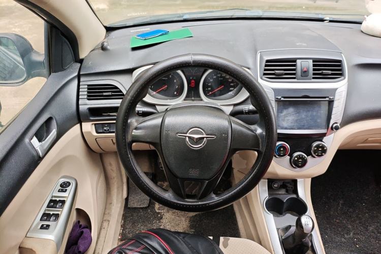 Used Haima M3 2013 1.5L Manual Base Version Steering Wheel