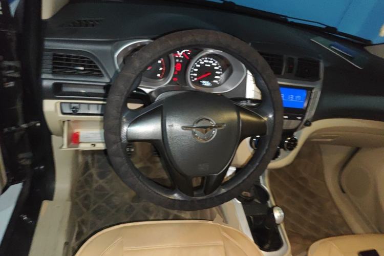 Used Haima M3 2013 1.5L Manual Standard Model Steering Wheel