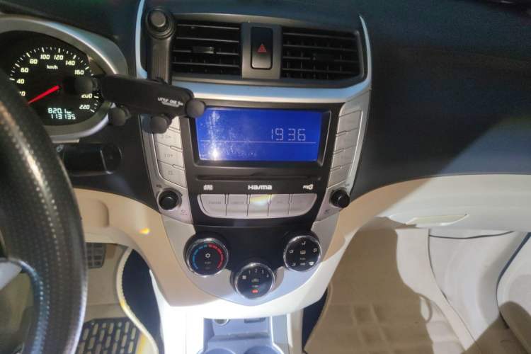 Used Haima M3 2013 1.5L Manual Standard Model Audio And AC Panel