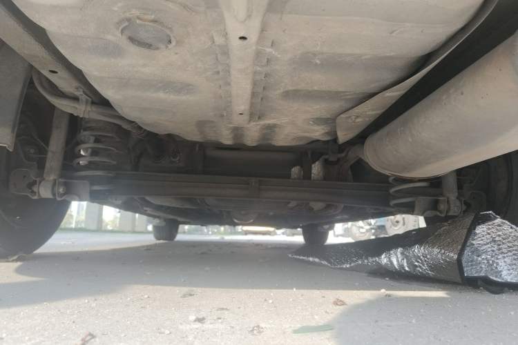 Used Haima M3 2013 1.5L Manual Base Version Chassis Rear