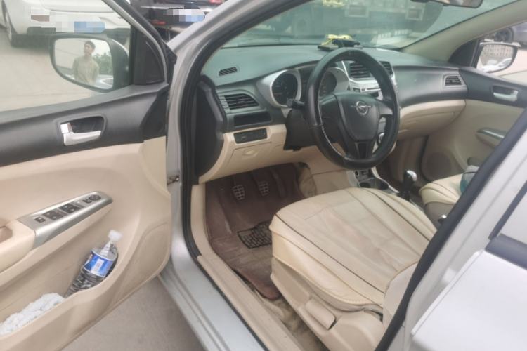 Used Haima M3 2013 1.5L Manual Standard Model Driver Seat