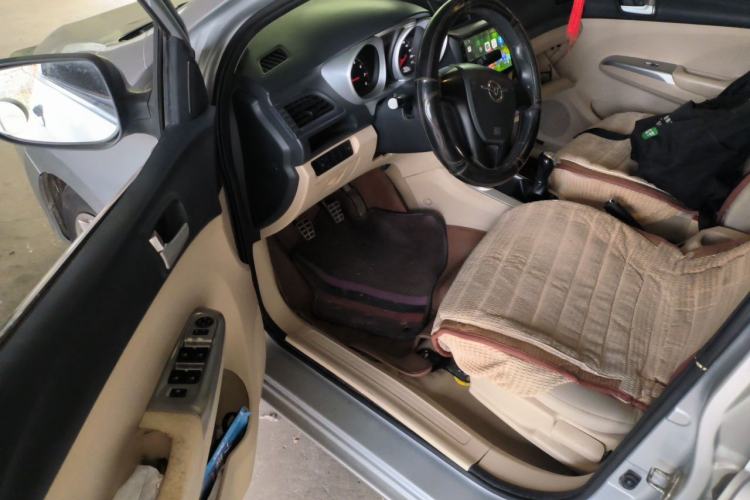 Used Haima M3 2013 1.5L Manual Base Version Driver Seat