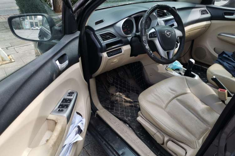 Used Haima M3 2013 1.5L Manual Elite Model Driver Seat