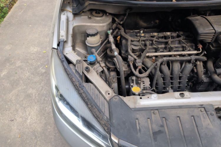 Used Haima M3 2013 1.5L Manual Base Version Engine Bay Right