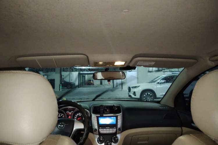 Used Haima M3 2013 1.5L Manual Elite Model Headliner