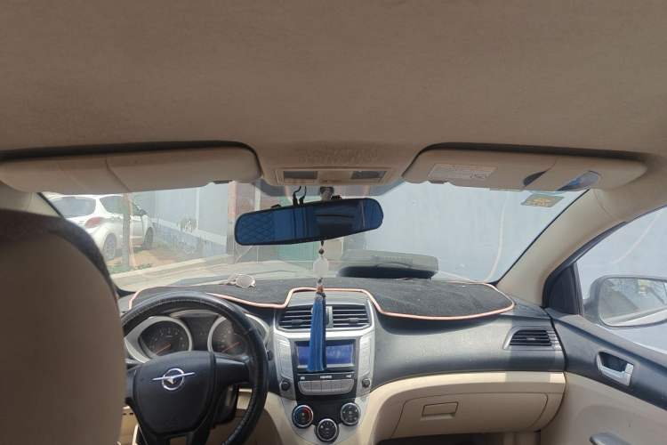 Used Haima M3 2013 1.5L Manual Standard Model Headliner