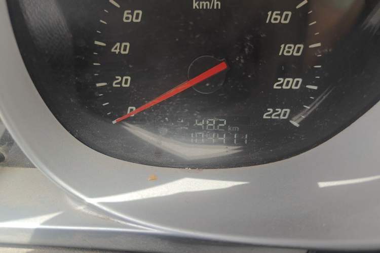 Used Haima M3 2013 1.5L Manual Standard Model Odometer Close Up